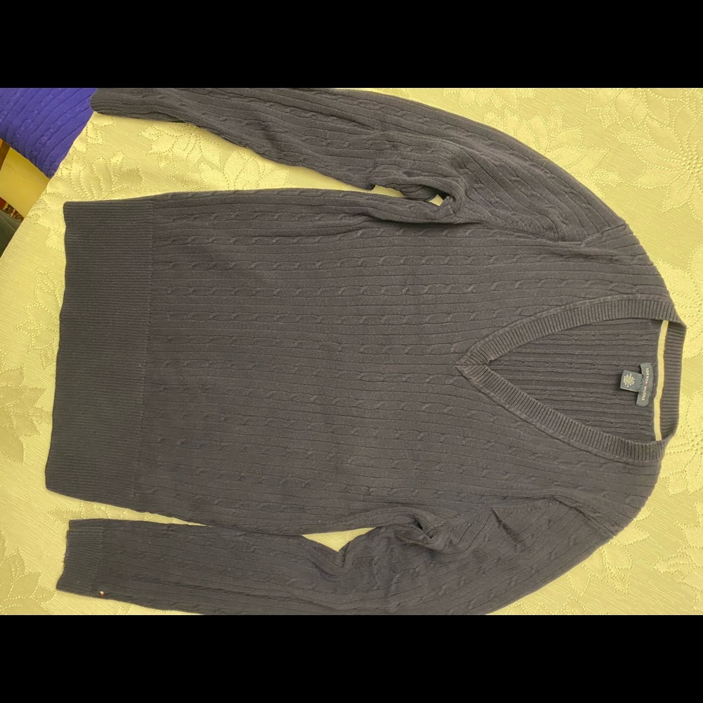 Tommy Hilfiger v neck sweater
